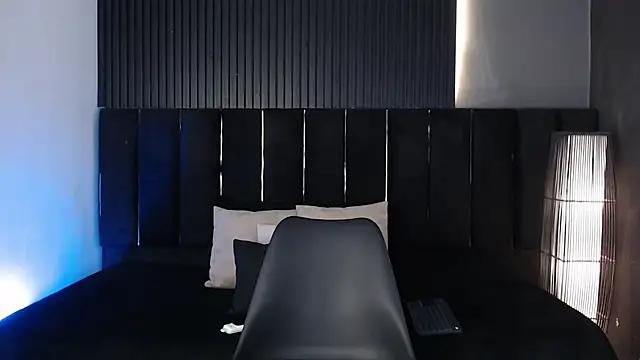 Snapshot of Dominic_ghost chatting on 01-12-26, 12:38 Dominic ghost online show from 01-12-26, 12:38