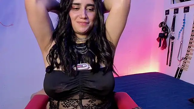 elowen halley1 online show from 02-26-26, 09:03