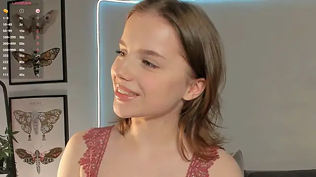 Snapshot of GabiMeshuggah chatting on 11-26-25, 09:27 GabiMeshuggah online show from 11-26-25, 09:27