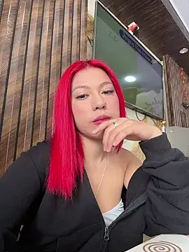 Scarlett fiire online show from 10-28-25, 03:04