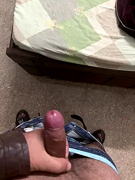 Hotguyforfun online show from 12-04-25, 12:14