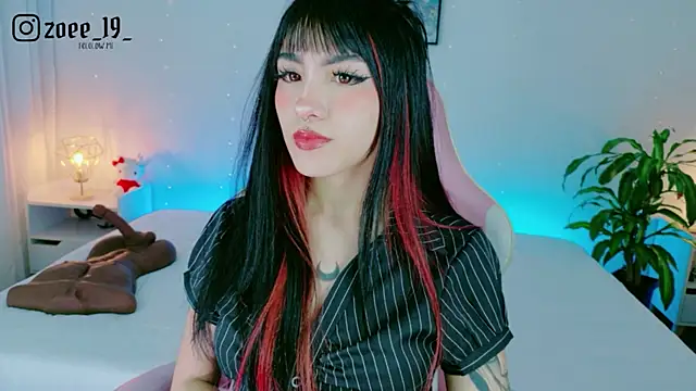 cuteezoe online show from 04-12-26, 03:00