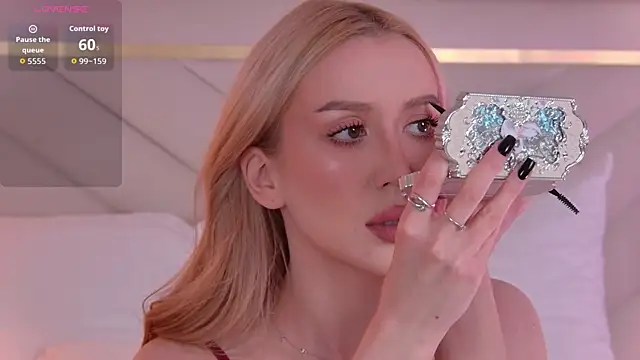 VelvetHell online show from 09-20-25, 03:40