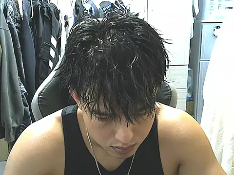 Snapshot of hunterXhan chatting on 01-13-26, 01:27 hunterXhan online show from 01-13-26, 01:27