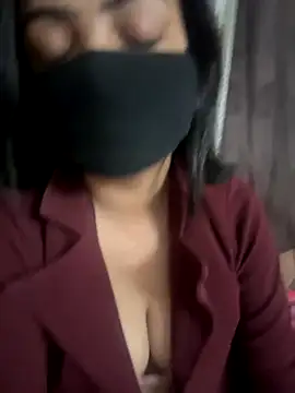 Snapshot of Theindian_Barbie chatting on 12-02-25, 04:24 Theindian Barbie online show from 12-02-25, 04:24