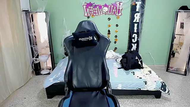 Stein  online show from 10-28-25, 01:03