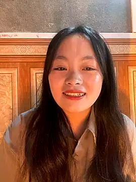 Julia-Elsa online show from 11-08-25, 07:19