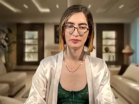 Snapshot of rousseblossom chatting on 11-04-25, 12:10 rousseblossom online show from 11-04-25, 12:10