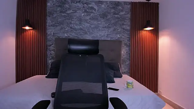 Snapshot of MaxCooper1 chatting on 10-10-25, 08:41 MaxCooper1 online show from 10-10-25, 08:41