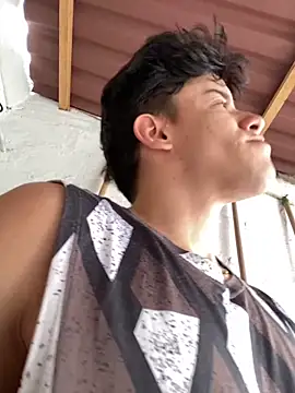 Snapshot of MaxCooper1 chatting on 10-18-25, 07:58 MaxCooper1 online show from 10-18-25, 07:58