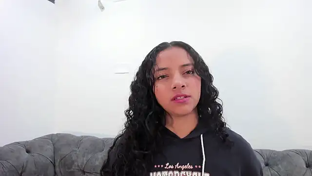 Angellit Afrodita  online show from 11-21-25, 10:25