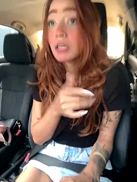 Snapshot of la_machhi chatting on 10-19-25, 05:13 la machhi online show from 10-19-25, 05:13