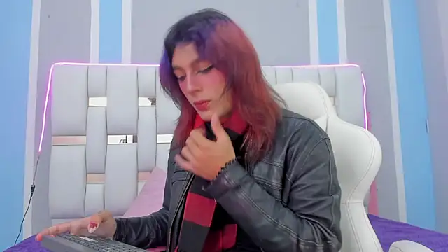 MilkWhore1 online show from 11-04-25, 07:24