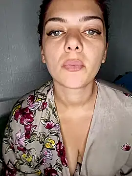 Snapshot of LadyNora chatting on 10-08-25, 06:11 LadyNora online show from 10-08-25, 06:11