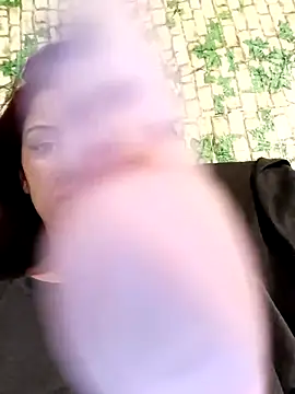 Snapshot of LadyNora chatting on 10-09-25, 07:06 LadyNora online show from 10-09-25, 07:06