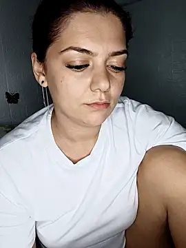 Snapshot of LadyNora chatting on 11-12-25, 06:52 LadyNora online show from 11-12-25, 06:52