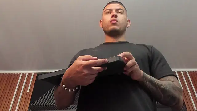 marco garciia  online show from 10-24-25, 11:12