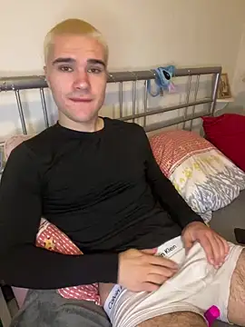 Snapshot of los_freaky chatting on 03-25-26, 11:49 los freaky online show from 03-25-26, 11:49