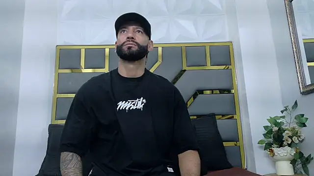 yorbymaxx online show from 12-18-25, 02:56