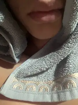 Snapshot of sunset24 chatting on 11-20-25, 10:53 sunset24 online show from 11-20-25, 10:53