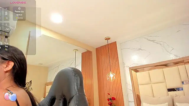 julieta rosee online show from 11-20-25, 09:58