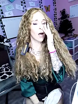 Purple2StayThnxx online show from 12-19-25, 01:40