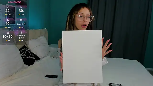 Ameli Shell online show from 10-21-25, 01:06