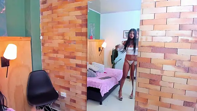 Snapshot of milavega_ chatting on 11-22-25, 12:04 milavega online show from 11-22-25, 12:04