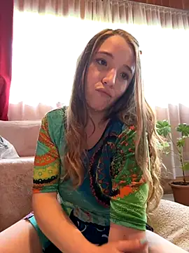 Snapshot of sashapulse chatting on 09-23-25, 04:10 sashapulse online show from 09-23-25, 04:10