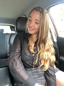 Snapshot of sashapulse chatting on 10-10-25, 03:11 sashapulse online show from 10-10-25, 03:11