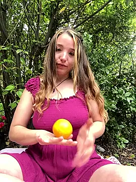 Snapshot of sashapulse chatting on 10-18-25, 09:37 sashapulse online show from 10-18-25, 09:37