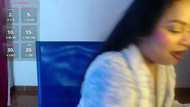 Snapshot of Sara_cute92 chatting on 10-31-25, 07:48 Sara cute92 online show from 10-31-25, 07:48