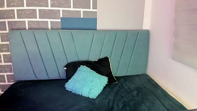 little annee online show from 09-14-25, 11:37