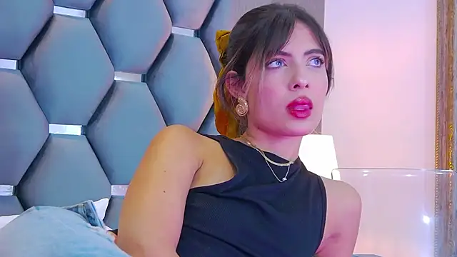 BlaireParker online show from 10-27-25, 12:20