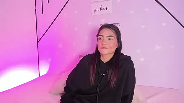 MiahCornell  online show from 03-17-26, 08:23