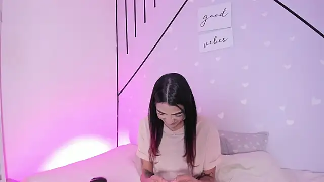 MiahCornell  online show from 03-31-26, 08:09