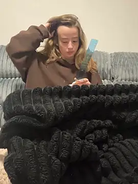 Snapshot of SeccySerena chatting on 10-24-25, 02:24 SeccySerena online show from 10-24-25, 02:24