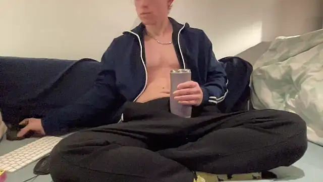 ee 000 online show from 10-25-25, 05:30