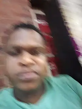 Moet Chandon online show from 11-22-25, 07:35