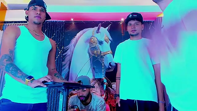 Dominic Max  online show from 09-14-25, 04:44