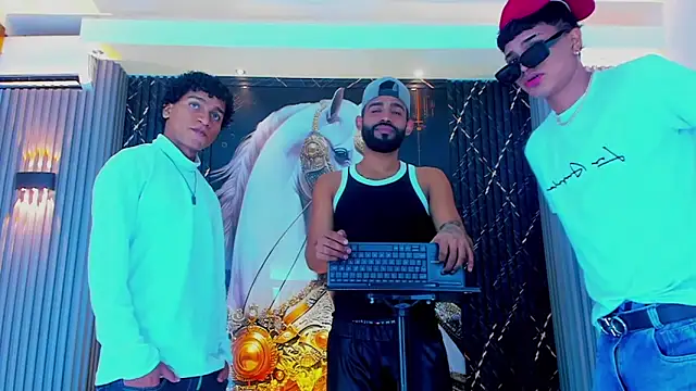 Dominic Max  online show from 09-21-25, 03:19