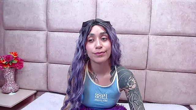 Stacey Lee  online show from 10-07-25, 07:44