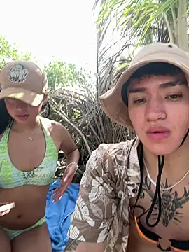 Snapshot of myc_hot chatting on 09-29-25, 08:13 myc hot online show from 09-29-25, 08:13