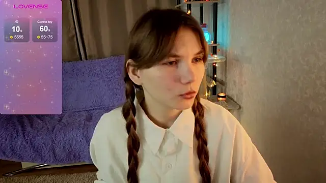 Snapshot of Nika_OMG chatting on 11-05-25, 08:20 Nika OMG online show from 11-05-25, 08:20