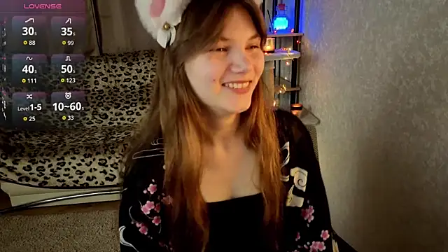 Snapshot of Nika_OMG chatting on 11-11-25, 06:08 Nika OMG online show from 11-11-25, 06:08