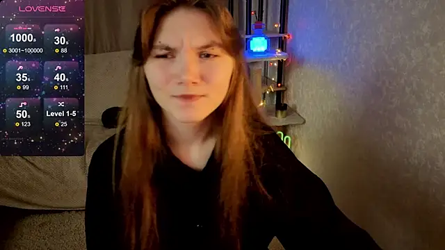 Snapshot of Nika_OMG chatting on 11-16-25, 08:25 Nika OMG online show from 11-16-25, 08:25