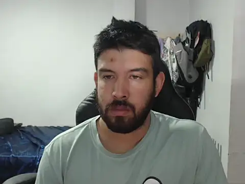 Axel11113 online show from 09-10-25, 03:28