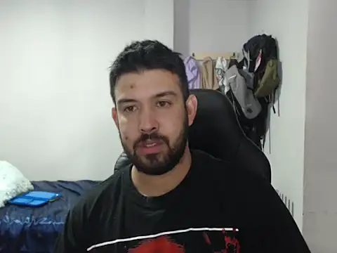 Axel11113 online show from 10-09-25, 03:59