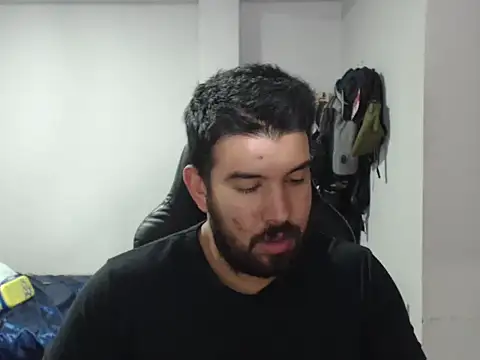 Axel11113 online show from 10-22-25, 02:34