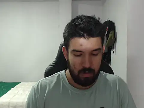 Axel11113 online show from 10-29-25, 04:04